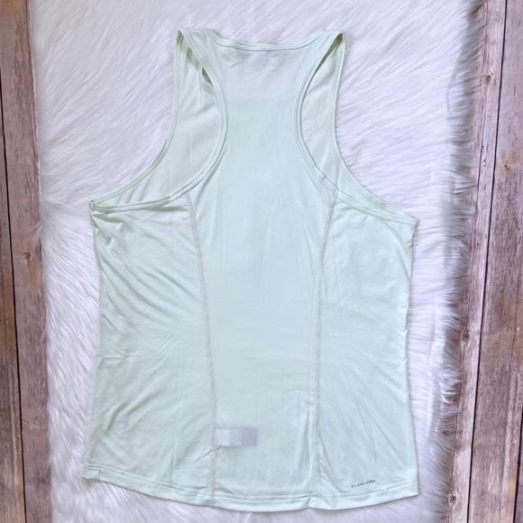 The North Face Women’s On The Go FlashDry Tank Top - Picture 3 of 6